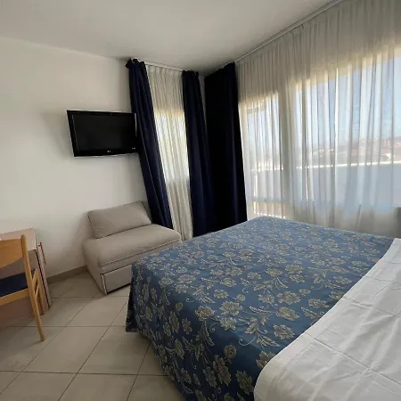 Nautilus Hotel