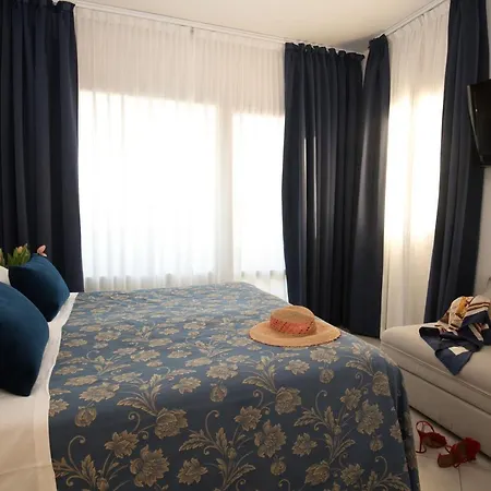 Villa Costanza Boutique Hotel