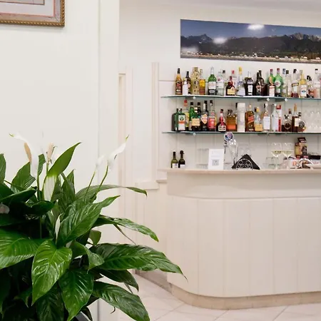 Villa Costanza Boutique Hotel 4*